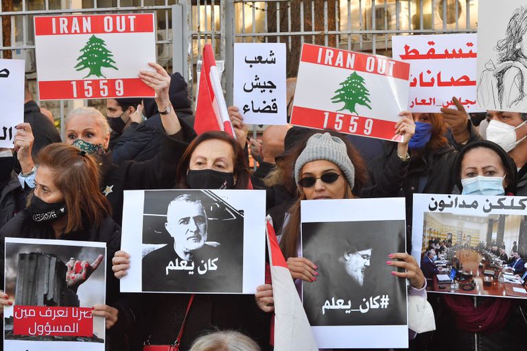 جانب من التحرك أمام وزارة العدل