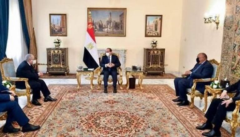 استقبال الرئيس المصري لوزير الخارجية الجزائري