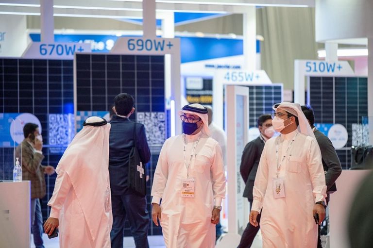 القمّة العالمية لطاقة المستقبل 2022 تستقطب المستثمرين لاستكشاف الفرص 