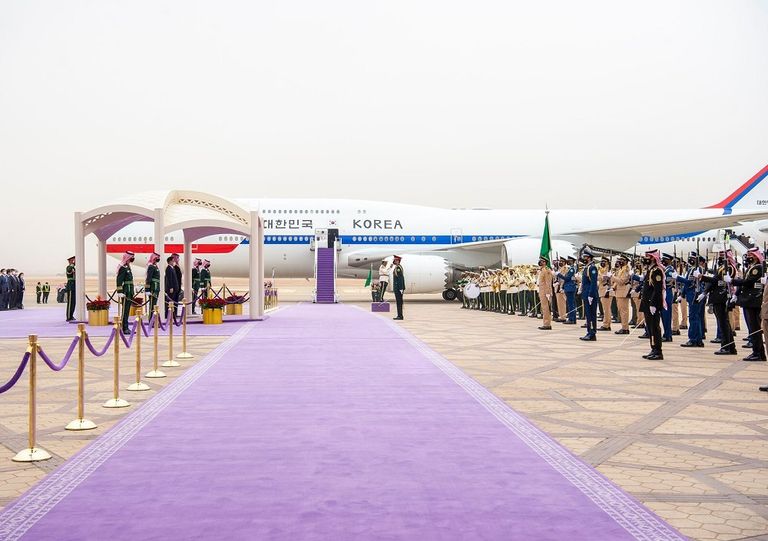 محمد بن سلمان في استقبال الرئيس الكوري الجنوبي- واس