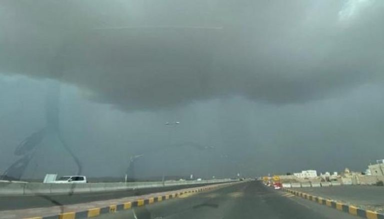 سلطنة عمان يتوقع أن تشهد هطول أمطار متفرقة