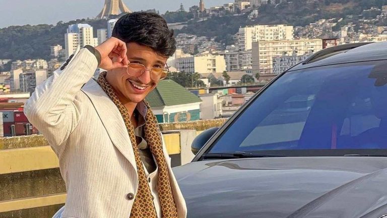 المؤثر الجزائري ربفكا المؤثران الجزائريان ريفكا ونوميديا لزول - أرشيفية