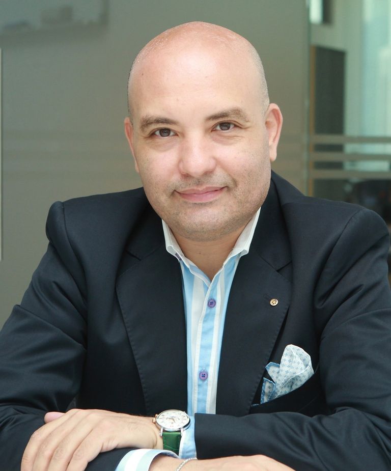 بدعم من