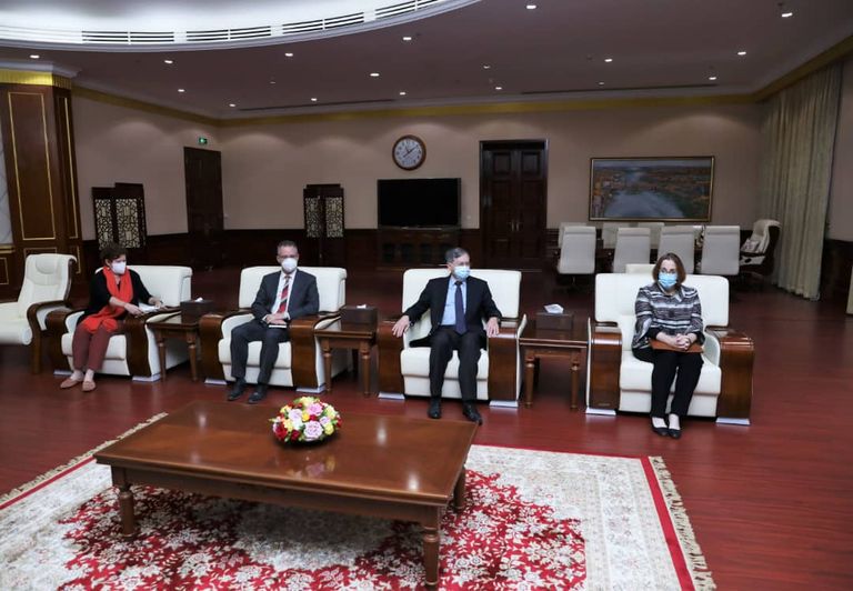 الوفد الأمريكي البرهان خلال لقاء الوفد الأمريكي