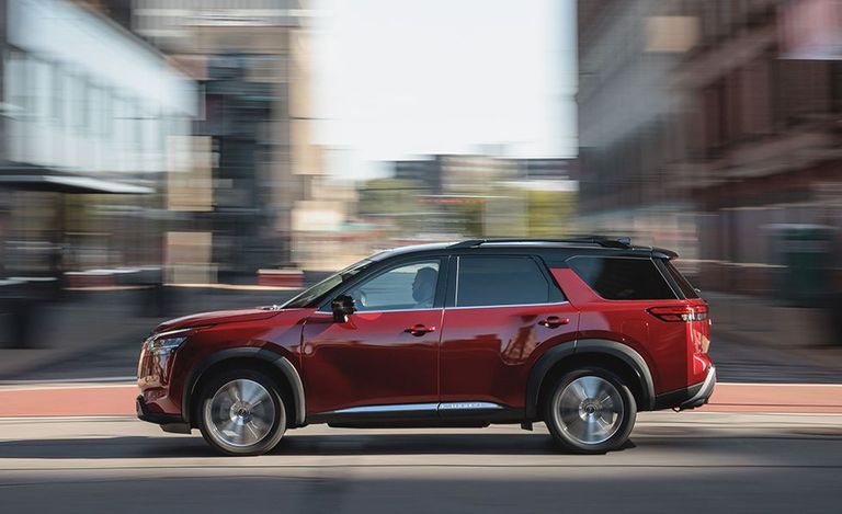 طراز Nissan Pathfinder سيارة Toyota Highlander
