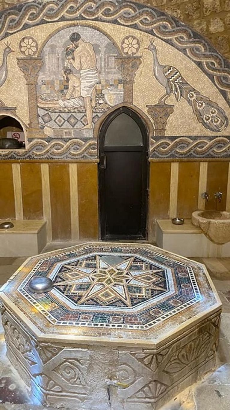 "حمام العبد" الذي يقع قرب خان الصابون الأثري وسط مدينة طرابلس حمام العبد التراثي الشعبي في لبنان