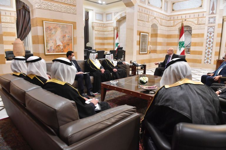 اجتماع رئيس الوزراء اللبناني ووزير الخارجية الكويتي جانب من لقاء وزير الخارجية الكويتي ورئيس وزراء لبنان