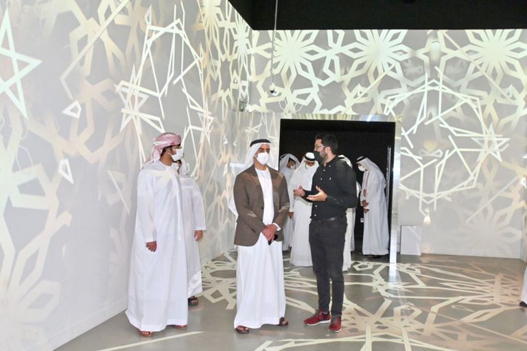 الفريق الشيخ سيف بن زايد آل نهيان يزور جناح المغرب الفريق الشيخ سيف بن زايد آل نهيان يزور جناح المغرب