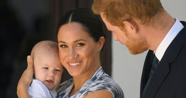 صورة تجمع العائلة المالكة