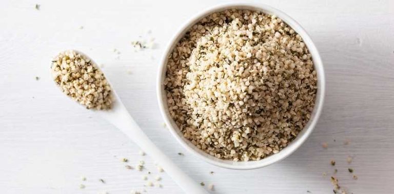 المكسرات تعمل على توسيع الشرايين والأوعية الدموية- أرشيفية