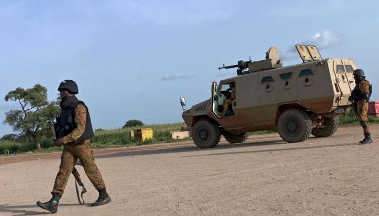 عناصر من قوات الأمن في بوركينا فاسو - رويترز