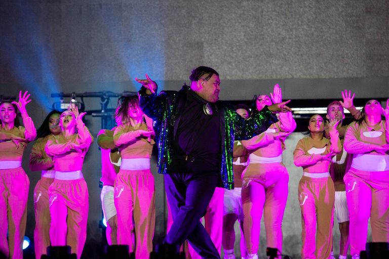 جانب من العرض الفني في إكسبو دبي