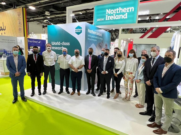 جانب من الحضور في معرض "آراب هيلث"