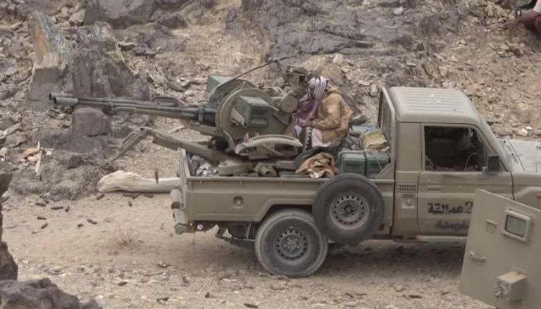 قوات العمالقة تدك أوكار الحوثي