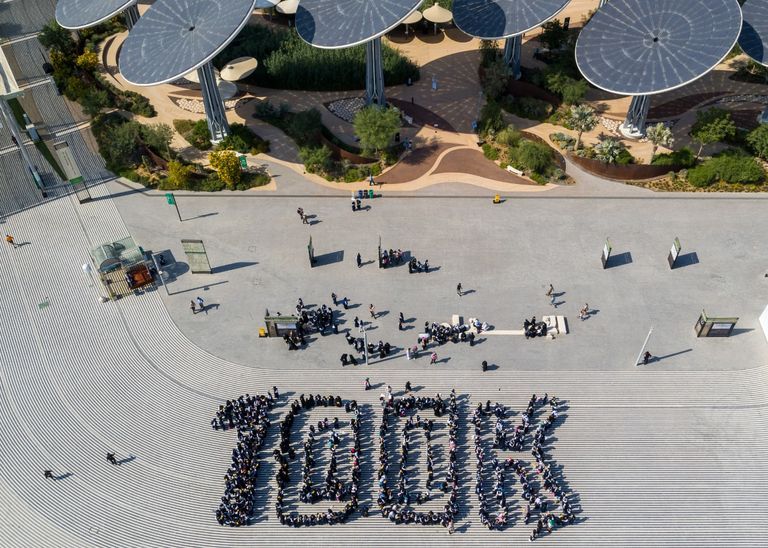 حسين بن إبراهيم الحمادي وزير التربية والتعليم الإماراتي