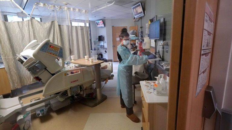 طفل مريض بكوفيد