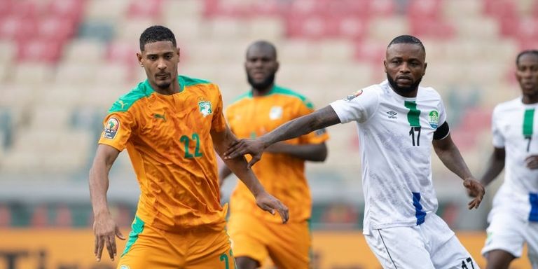 سباستيان هالير محمد صلاح نجم منتخب مصر