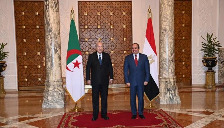 الرئيس المصري ونظيره الجزائري