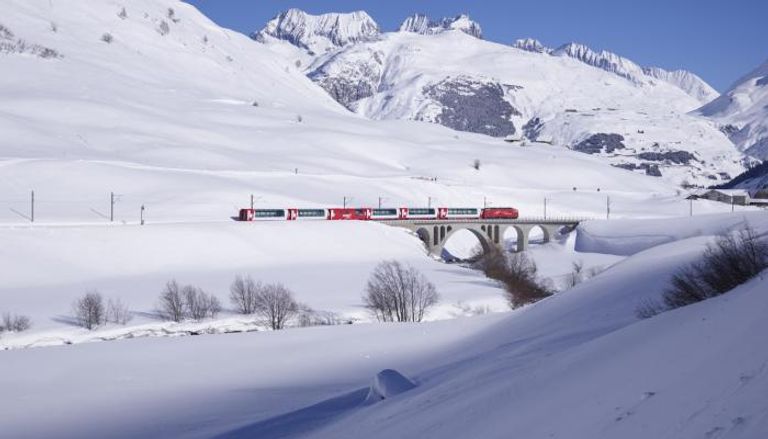 رحلة قطار The Glacier Express
