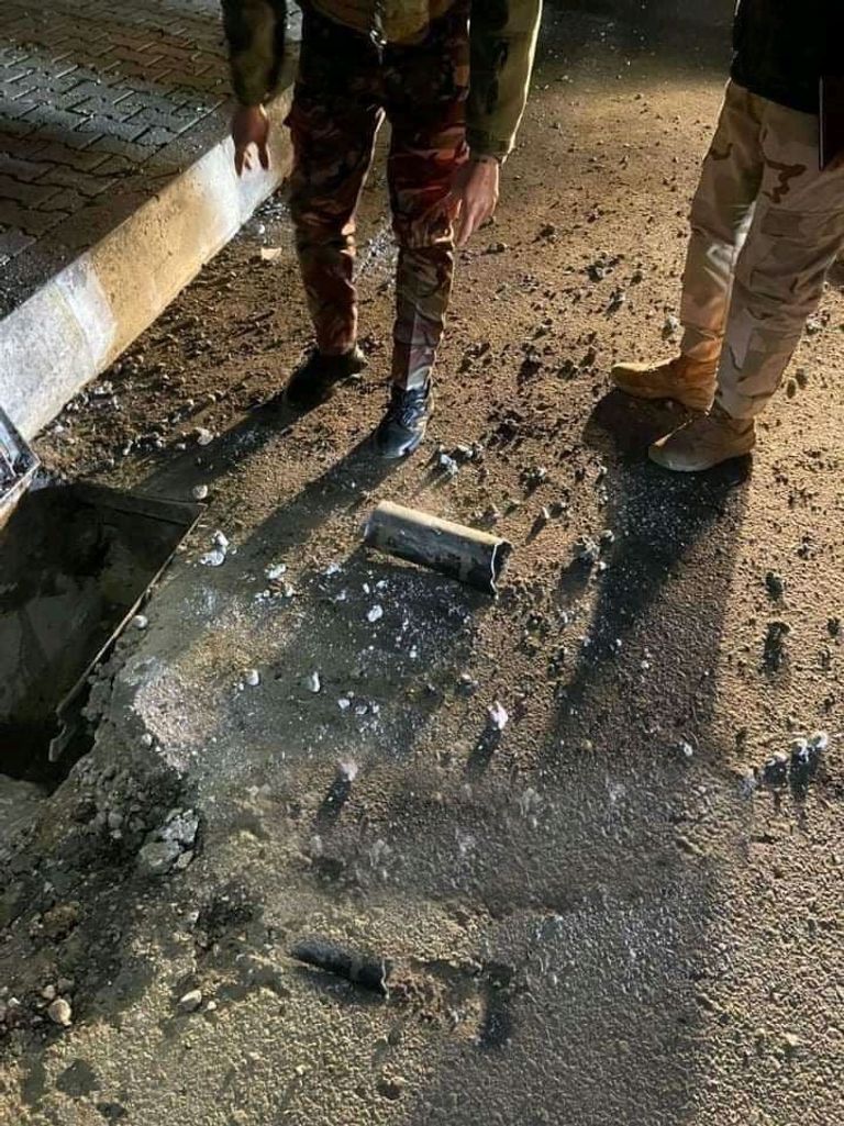 بقايا صاروخ استهدف قضاء الكرمة بمحافظة الأنبار العراقية 