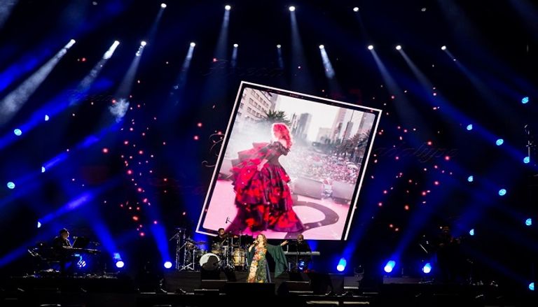 المطربة المكسيكية غوادالوبي بينيدا 