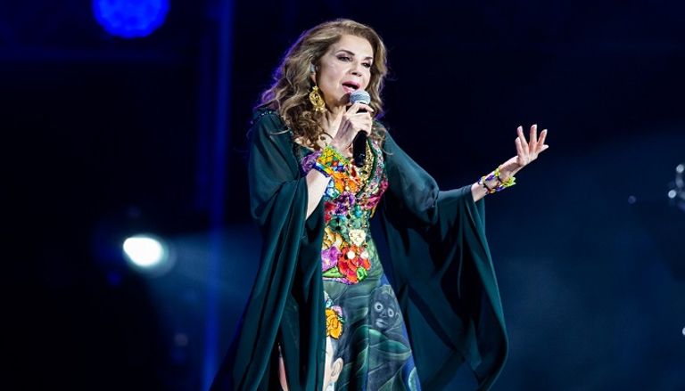 المطربة المكسيكية غوادالوبي بينيدا