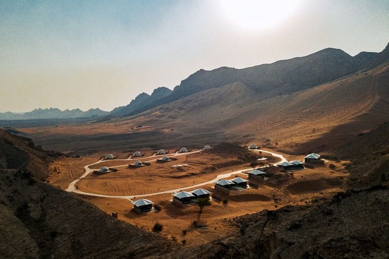 شتاء الإمارات.. حياة مستدامة بين سحر الطبيعة الخلابة شتاء الإمارات.. حياة مستدامة بين سحر الطبيعة الخلابة