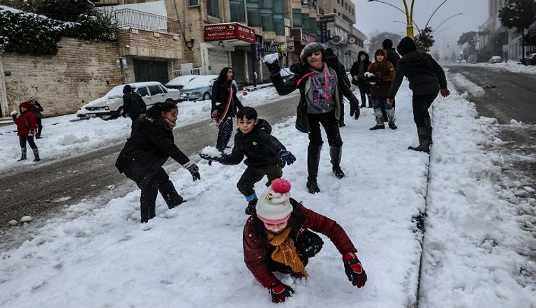 عاصفة ثلجية في الأردن