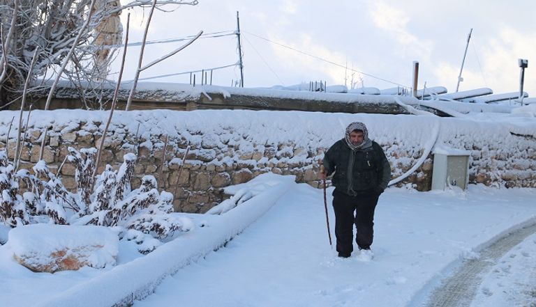 عاصفة ثلجية في الأردن