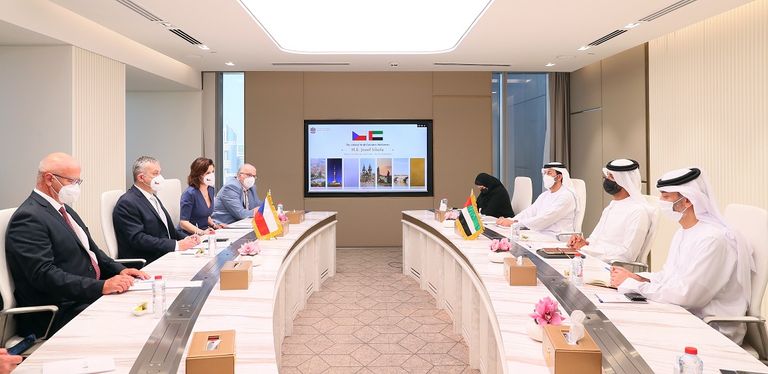 اتفاقية تعاون بين الإمارات والتشيك