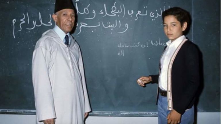العاهل المغربي الملك محمد السادس رفقة ولي العهد وشقيقه - أرشيفية