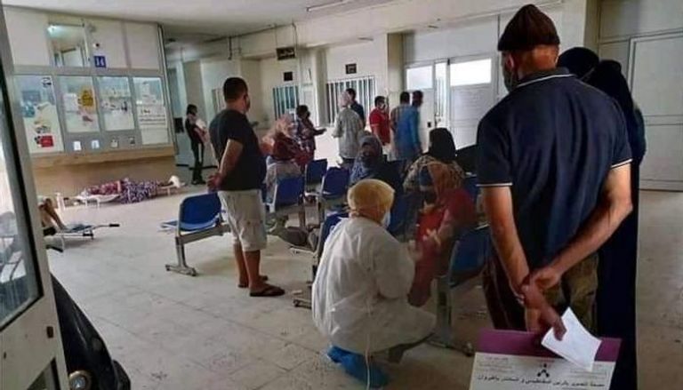 مستشفى تونسي خلال اشتداد أزمة كورونا - أرشيفية 