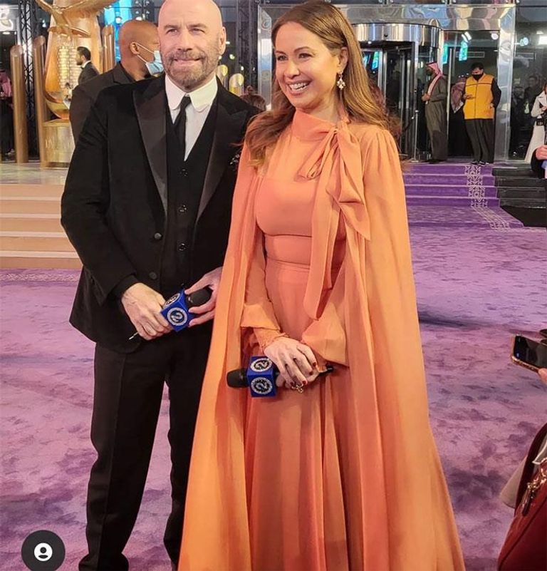 دنيا سمير غانم وشقيقتها إيمي مع بوسي شلبي