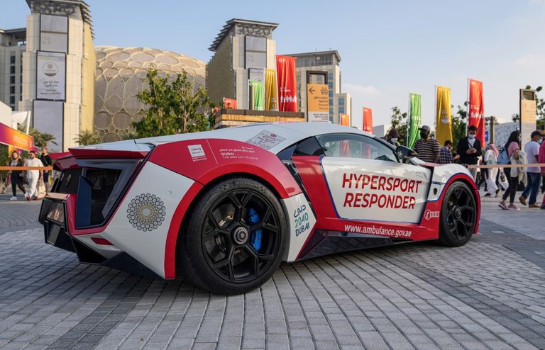 "إسعاف دبي" تدشن أغلى وأسرع سيارة إسعاف في العالم في مقر إكسبو 2020 دبي الإمارات تدشن أغلى وأسرع سيارة إسعاف في العالم