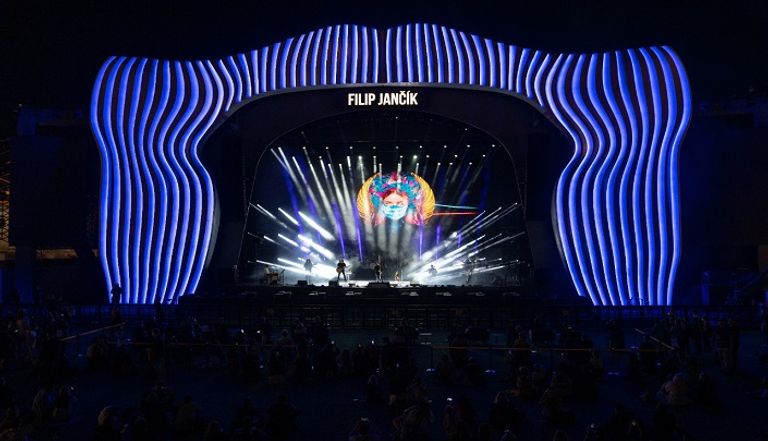 جانب من الحفل على خشبة منصة اليوبيل