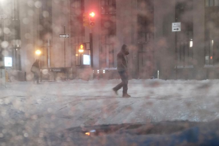 آثار العاصفة في نيويورك