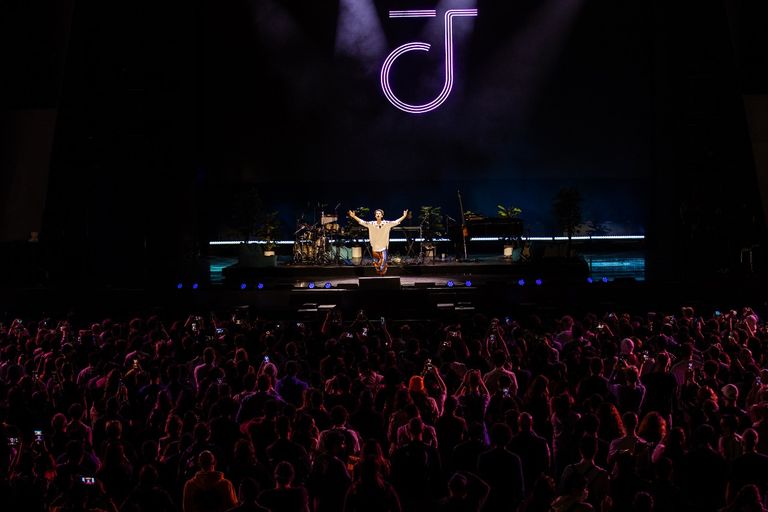 النجم البريطاني العالمي جاكوب كولير