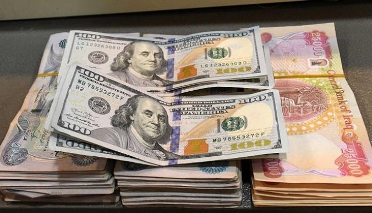 تباين سعر الدولار في العراق