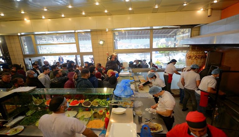 سيخ الشاورما يزن 600 كيلوجرام من الدجاج