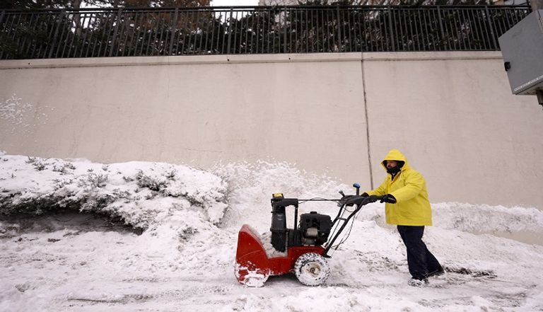 عاصفة ثلجية شديدة في الولايات المتحدة 