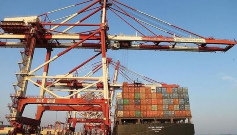 تجارة إيران تتراجع بشدة تجارة إيران تتراجع بشدة