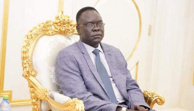 وزير الداخلية الجنوب سوداني محمود سلمون