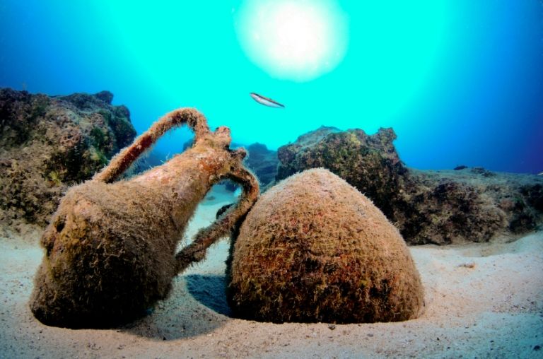 "بايا" الإيطالية.. قصة مدينة الفجور والمجون الغارقة بالمتوسط 133-014151-italy-city-under-water-6