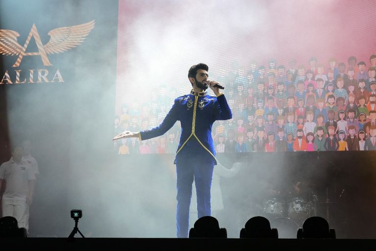 الفنان الإماراتي الصاعد أليرا