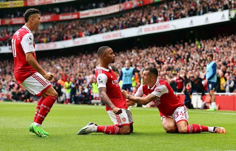 جيسوس في مباراة أرسنال ضد توتنهام هاري كين من مباراة أرسنال ضد توتنهام