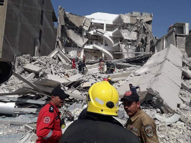 عقار الكرادة المنهار في العراق