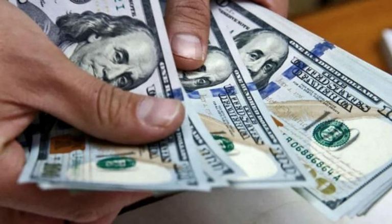 تعاملات الدولار الأمريكي في البنوك المصرية