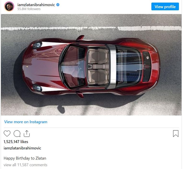 زلاتان إبراهيموفيتش مهاجم ميلان