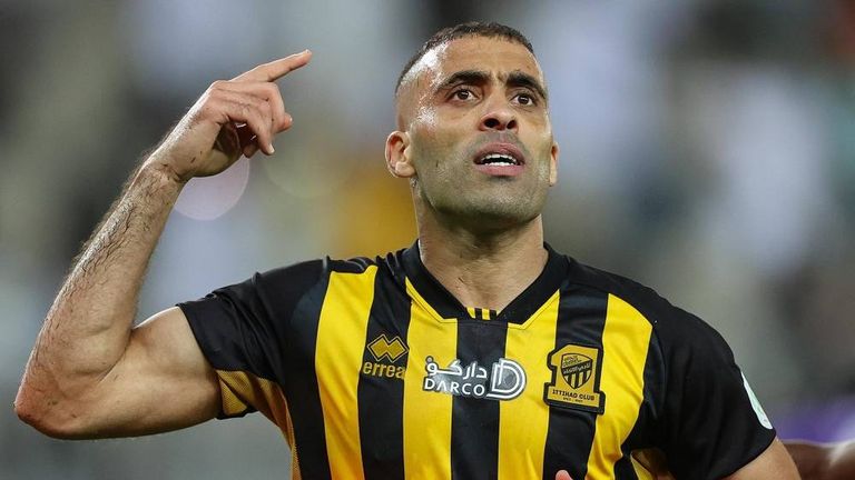 عبدالرزاق حمدالله مهاجم الاتحاد السعودي عبدالرزاق حمدالله بقميص منتخب المغرب