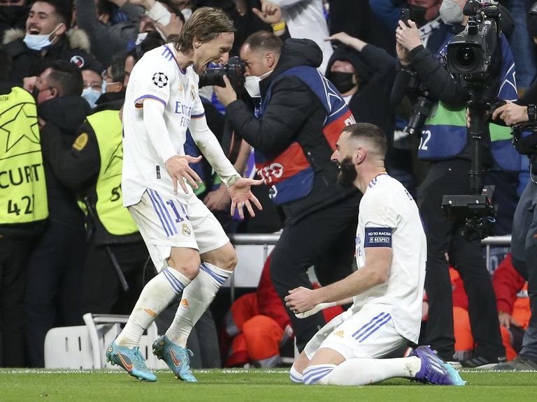 بنزيما ومودريتش ريال مدريد ضد برشلونة - صورة أرشيفية